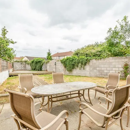Big House In Filton - Sleeps Up To 7! * 布里斯托
